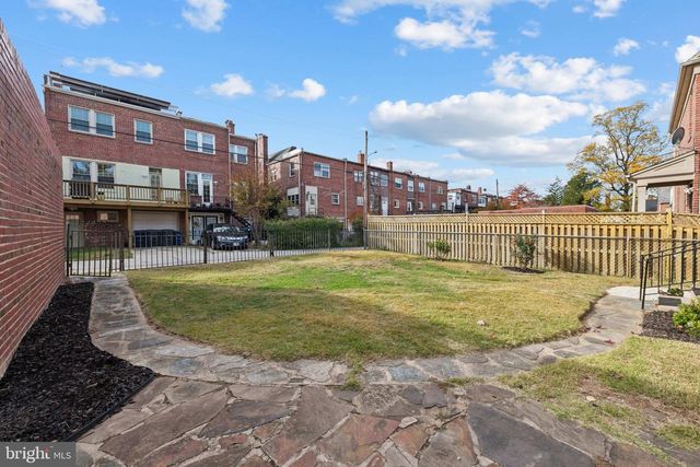 1350 SOMERSET PL NW, Washington, DC 20011