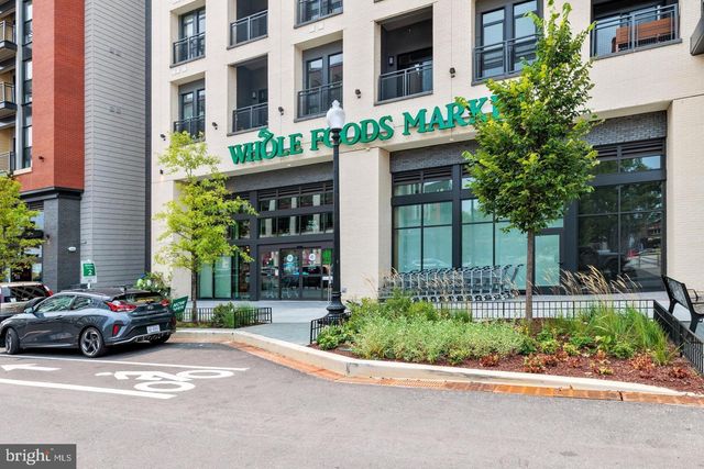 1350 SOMERSET PL NW, Washington, DC 20011