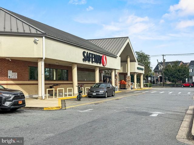 1350 SOMERSET PL NW, Washington, DC 20011