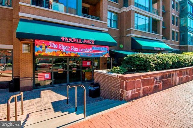 1350 SOMERSET PL NW, Washington, DC 20011