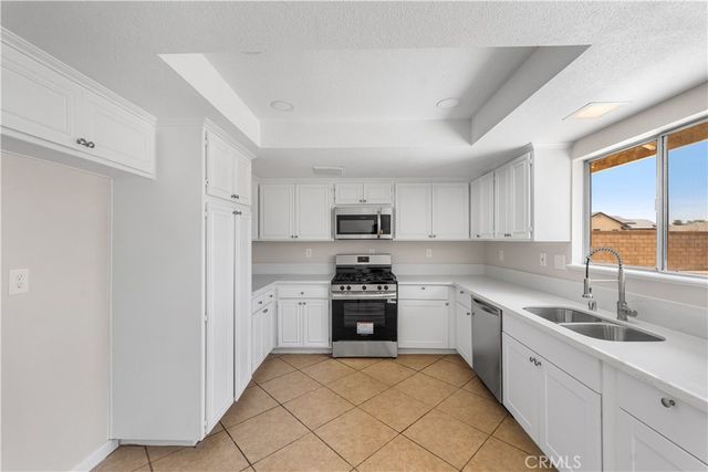 716 E Avenue J5, Lancaster, CA 93535