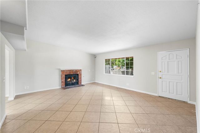 716 E Avenue J5, Lancaster, CA 93535
