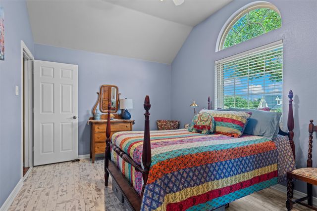 105 Daisey Lane, Justin, TX 76247