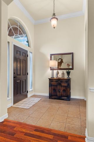 105 Daisey Lane, Justin, TX 76247