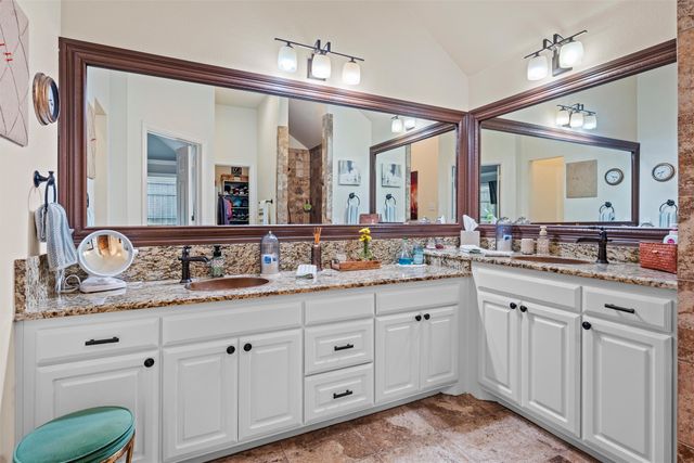 105 Daisey Lane, Justin, TX 76247
