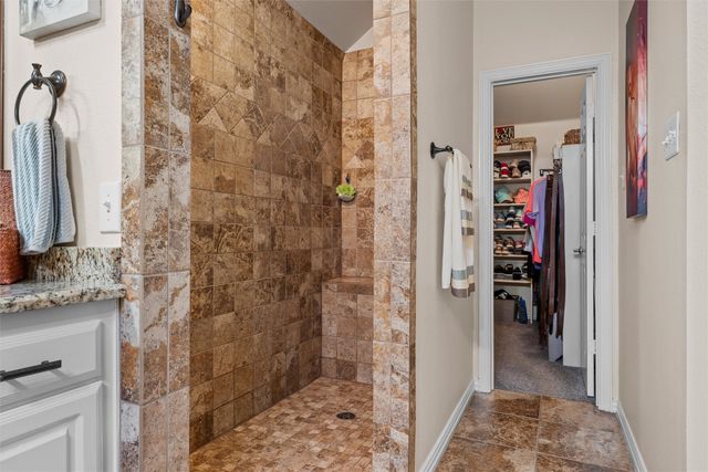 105 Daisey Lane, Justin, TX 76247