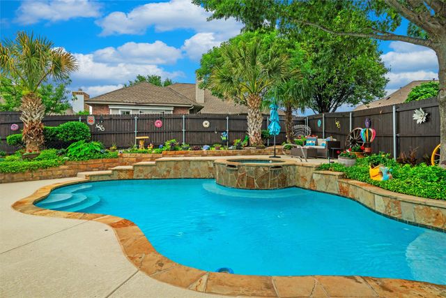 105 Daisey Lane, Justin, TX 76247