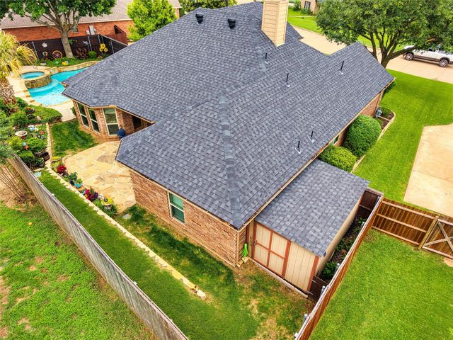 105 Daisey Lane, Justin, TX 76247