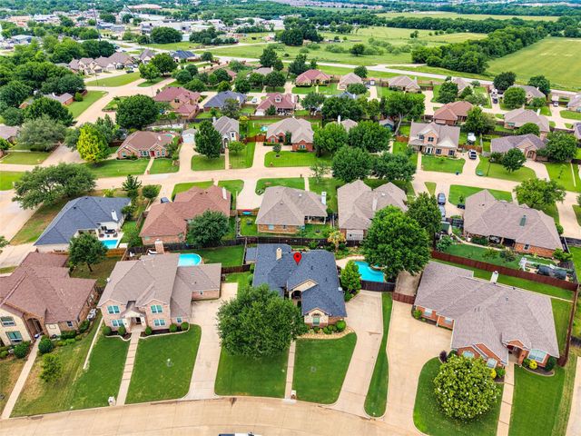 105 Daisey Lane, Justin, TX 76247