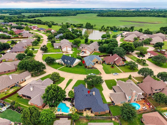 105 Daisey Lane, Justin, TX 76247