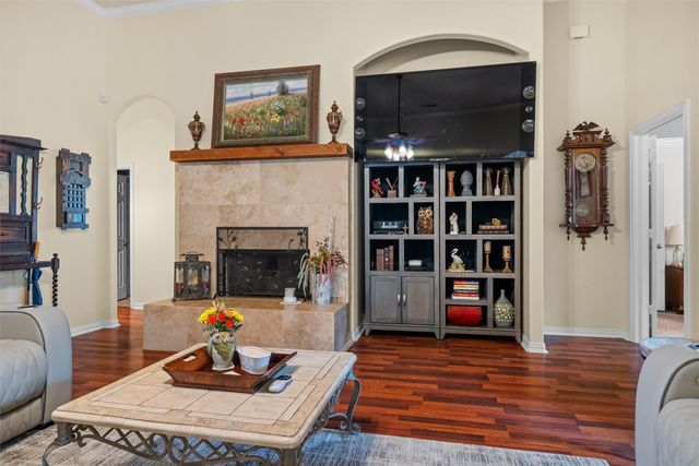 105 Daisey Lane, Justin, TX 76247
