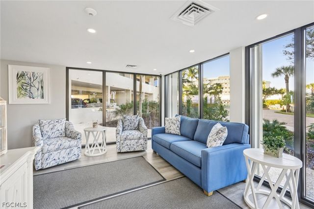 7500 Estero BLVD 101, Fort Myers Beach, FL 33931