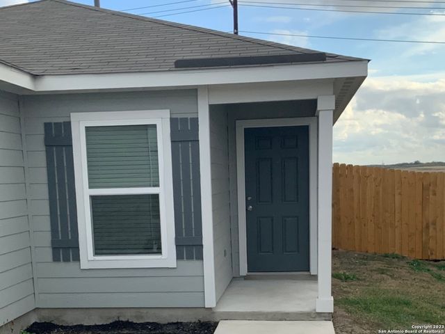 4015 Trail De Paris, New Braunfels, TX 78132