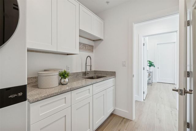 1343 4TH STREET 102, Sarasota, FL 34236