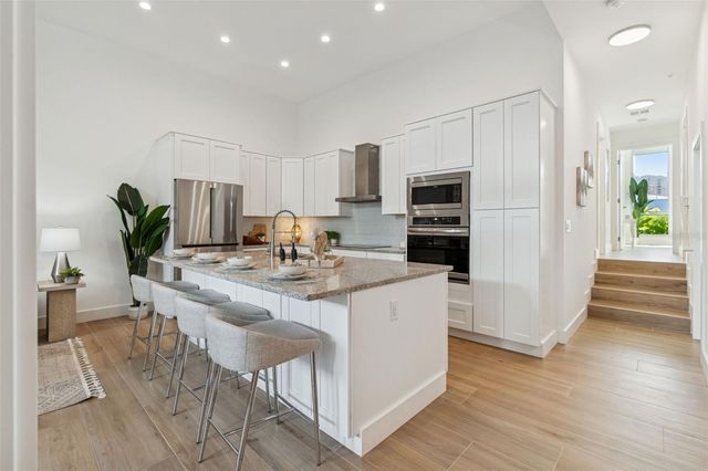 1343 4TH STREET 102, Sarasota, FL 34236