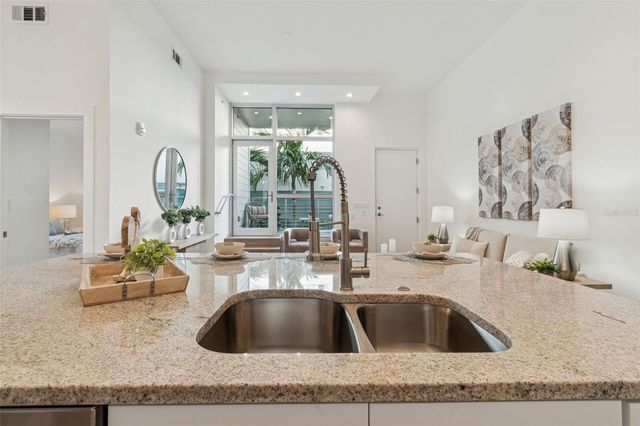 1343 4TH STREET 102, Sarasota, FL 34236