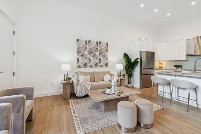 1343 4TH STREET 102, Sarasota, FL 34236