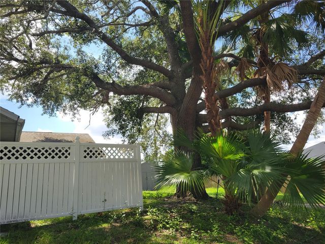 2218 GRETNA DRIVE, Deltona, FL 32738