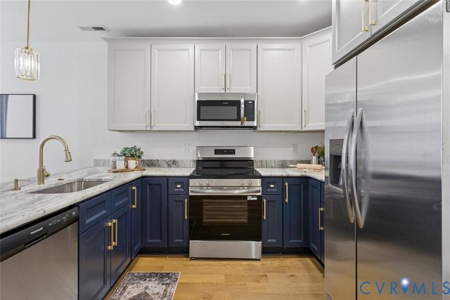 1203 N 38th St, Richmond, VA 23223