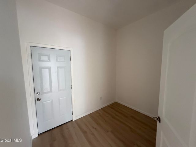 1 Lincoln Avenue, Troy, NY 12180