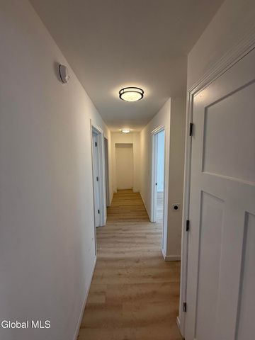 1 Lincoln Avenue, Troy, NY 12180