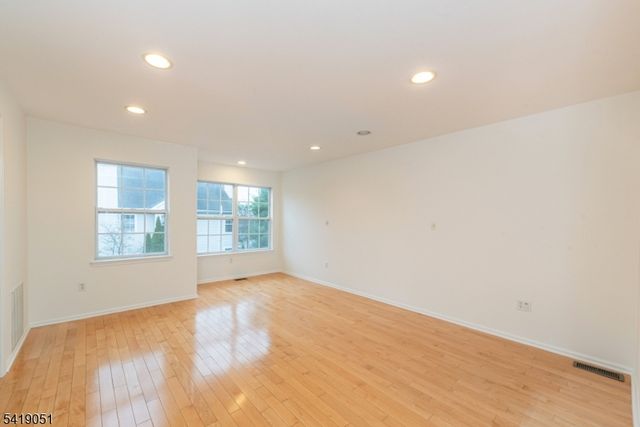 185 Crown Point Rd, Parsippany-troy Hills Twp., NJ 07054