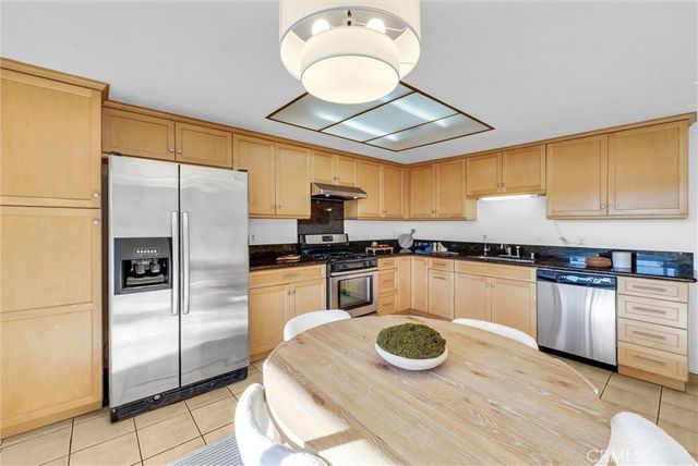 12121 Centralia Street 302, Lakewood, CA 90715