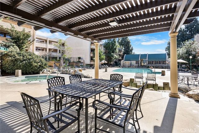 12121 Centralia Street 302, Lakewood, CA 90715