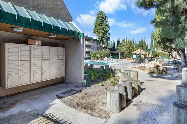 12121 Centralia Street 302, Lakewood, CA 90715