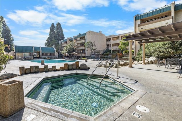 12121 Centralia Street 302, Lakewood, CA 90715