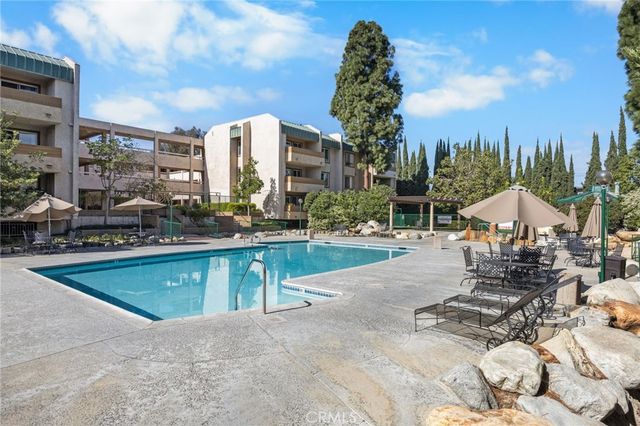 12121 Centralia Street 302, Lakewood, CA 90715