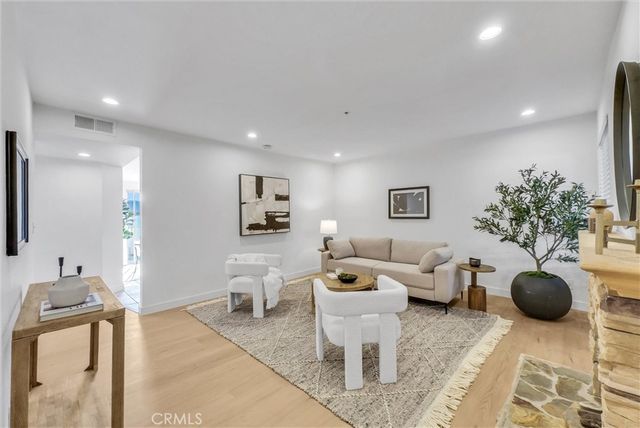 12121 Centralia Street 302, Lakewood, CA 90715