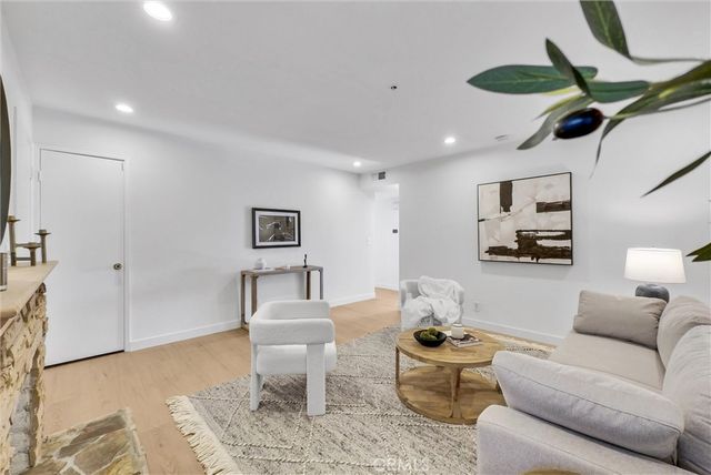 12121 Centralia Street 302, Lakewood, CA 90715