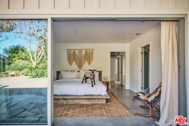 6715 Fernhill Drive, Malibu, CA 90265