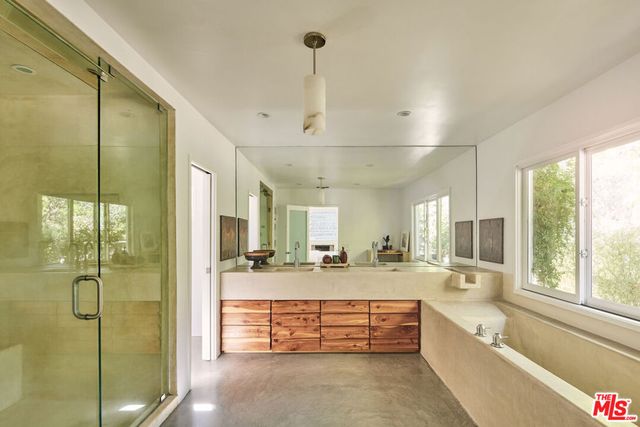 6715 Fernhill Drive, Malibu, CA 90265