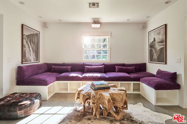 6715 Fernhill Drive, Malibu, CA 90265