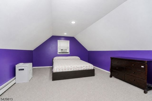 65 Hilltop Ct, Clifton City, NJ 07012