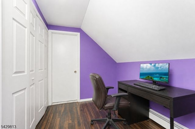 65 Hilltop Ct, Clifton City, NJ 07012