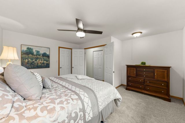 1025 Loughborough Court, Wheaton, IL 60189