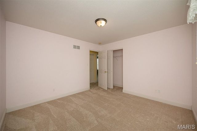 3611 Hempstead Street, St Charles, MO 63301