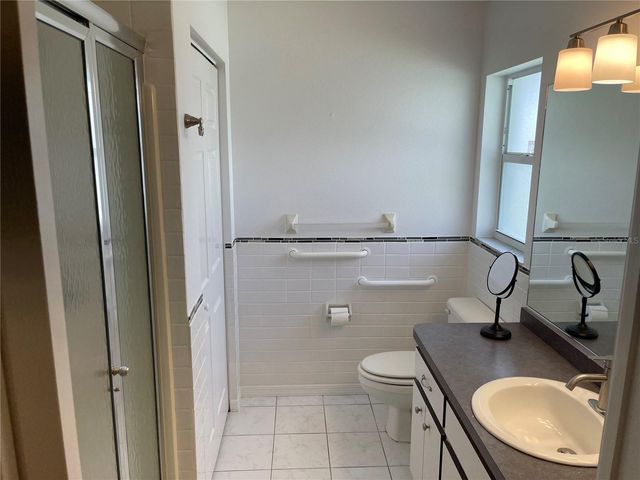 1012 LAUREL AVENUE, Venice, FL 34285