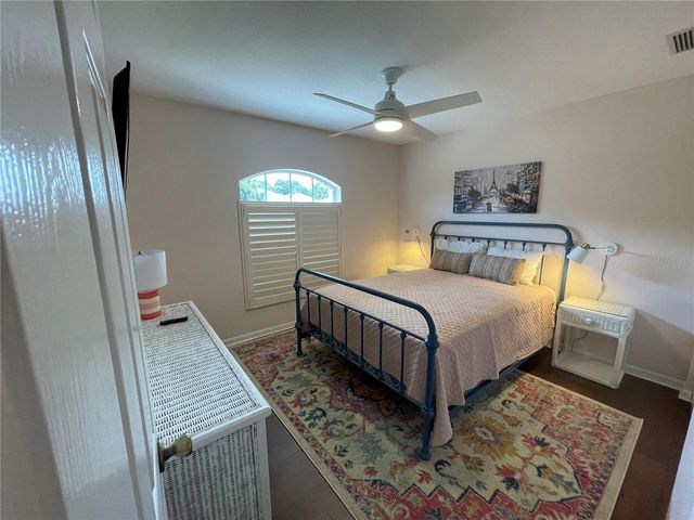 1012 LAUREL AVENUE, Venice, FL 34285