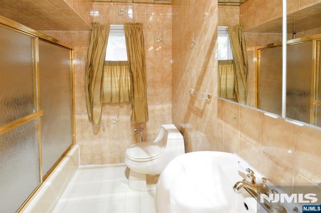 841 Martin Avenue, Oradell, NJ 07649