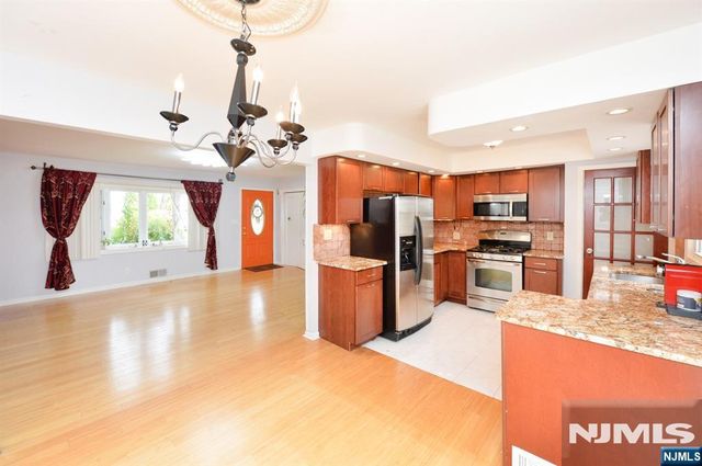 841 Martin Avenue, Oradell, NJ 07649