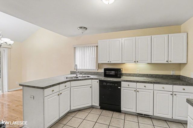 5823 Ortman Drive, Sterling Heights, MI 48314