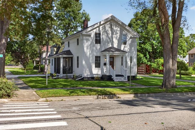 303 E Middle Street, Chelsea, MI 48118