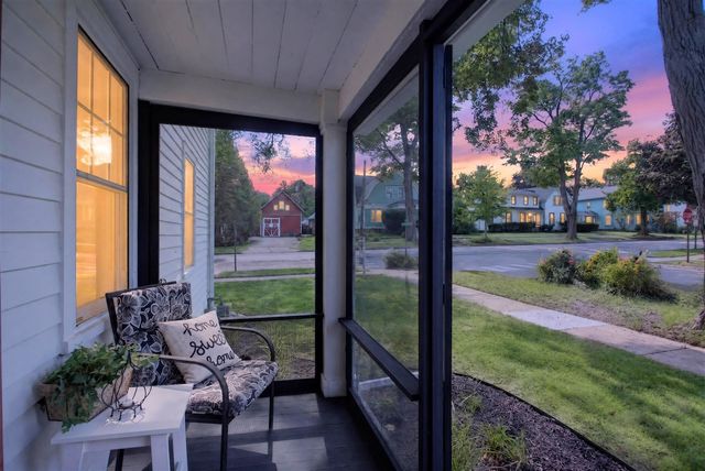 303 E Middle Street, Chelsea, MI 48118