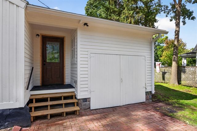 303 E Middle Street, Chelsea, MI 48118