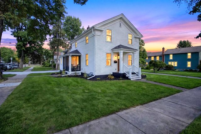 303 E Middle Street, Chelsea, MI 48118