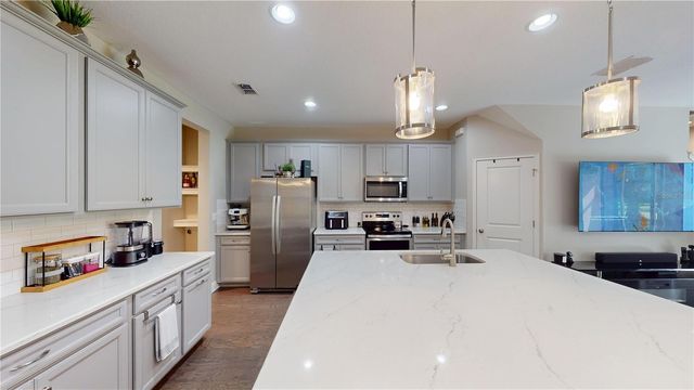 14223 PONDHAWK LANE, Tampa, FL 33625